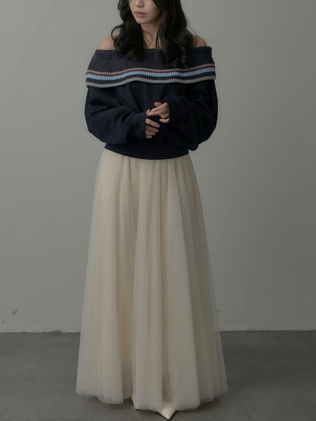 【SET】配色ボーダースウェットオフショルトップス+ボリュームチュールスカート(2set)