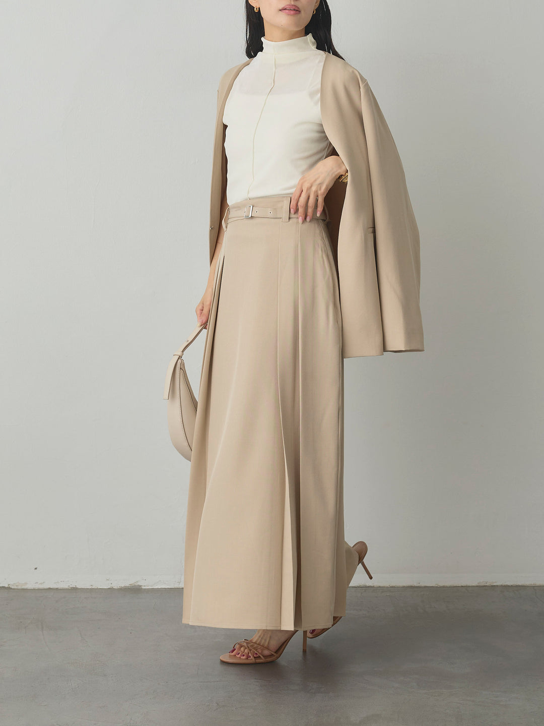 【SET】【Essential】フロントホックノーカラージャケット+【Essential】ベルト付きサイドタックスカート(2set)