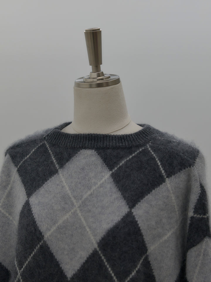 【premium touch】アーガイル柄ニットプルオーバー