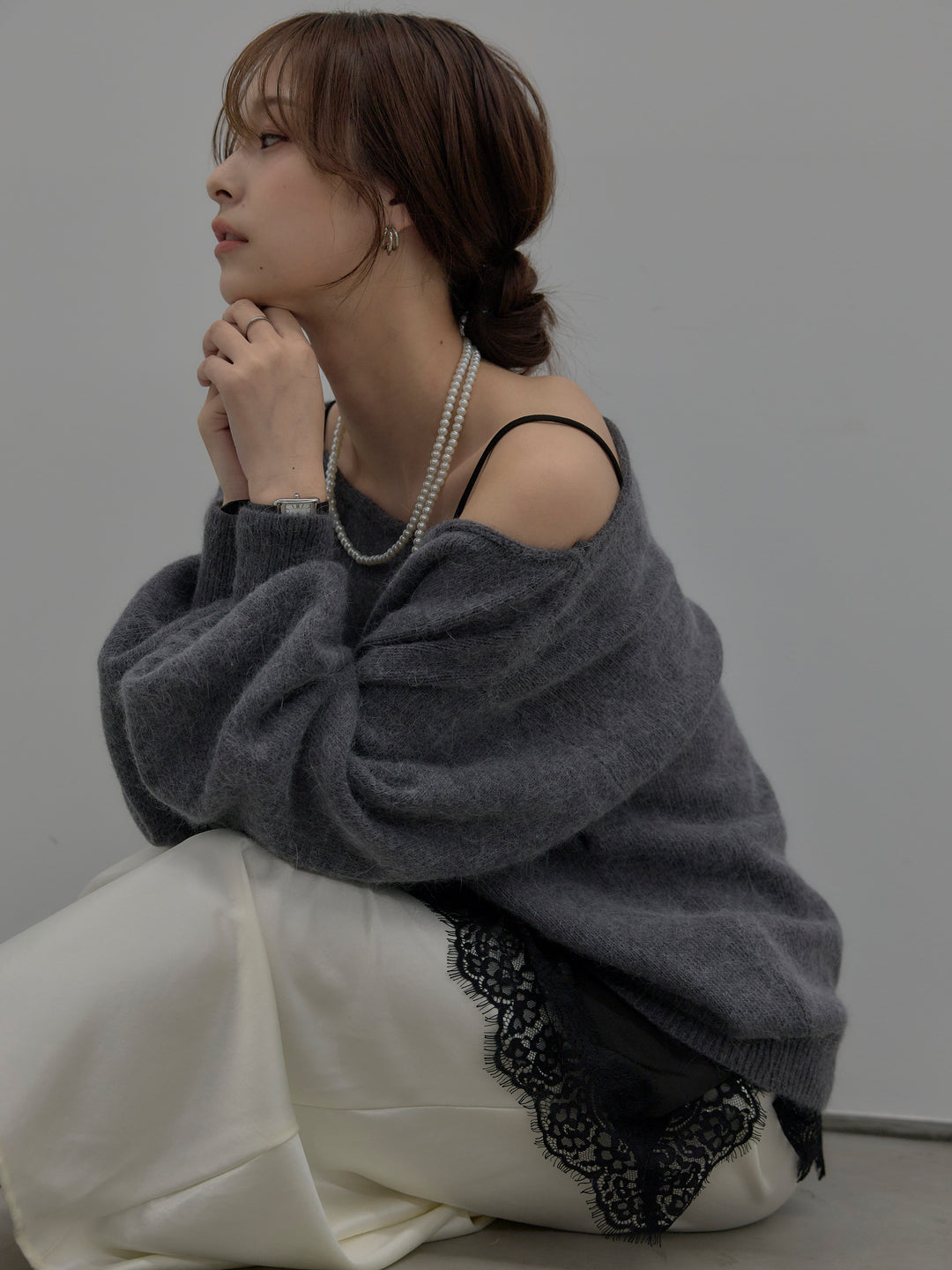 【SET】【premium touch】2wayショルダーニットプルオーバー+ナローAラインサテンスカート(2set)