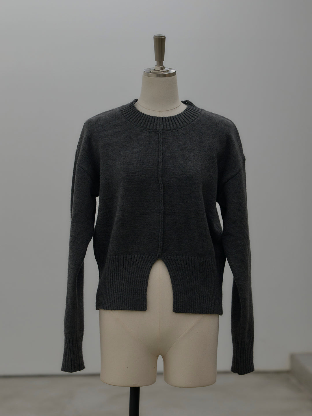 ケープ付き2WAYフロントスリットニットトップス