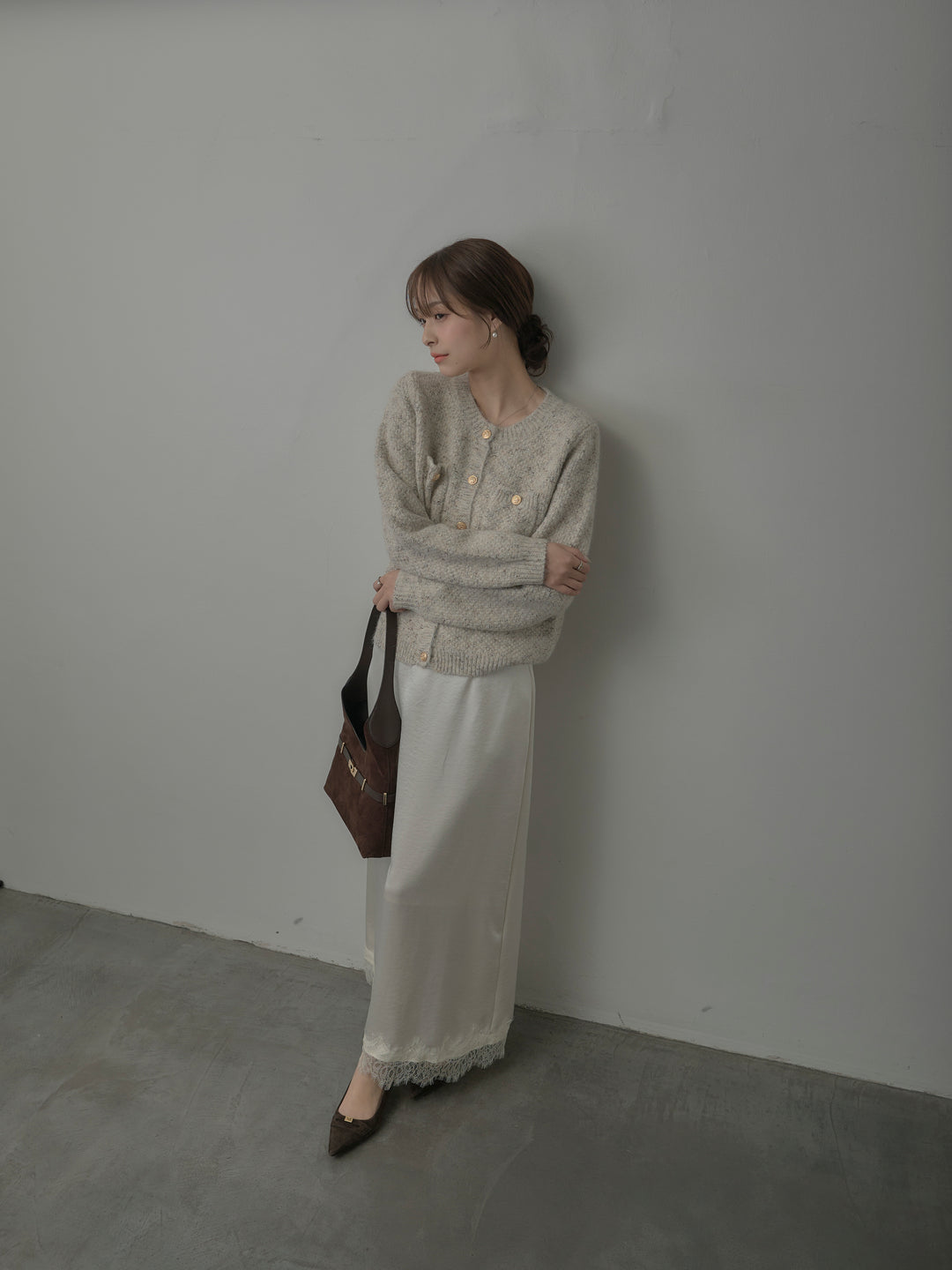 裾レースサテンスカート