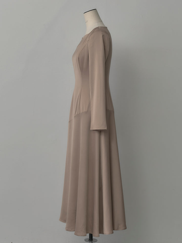 【Essential】ハートネックロングスリーブサテンワンピース