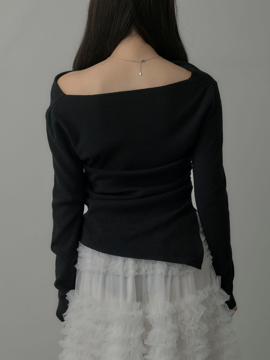 サイドスリットボートネックニットトップス