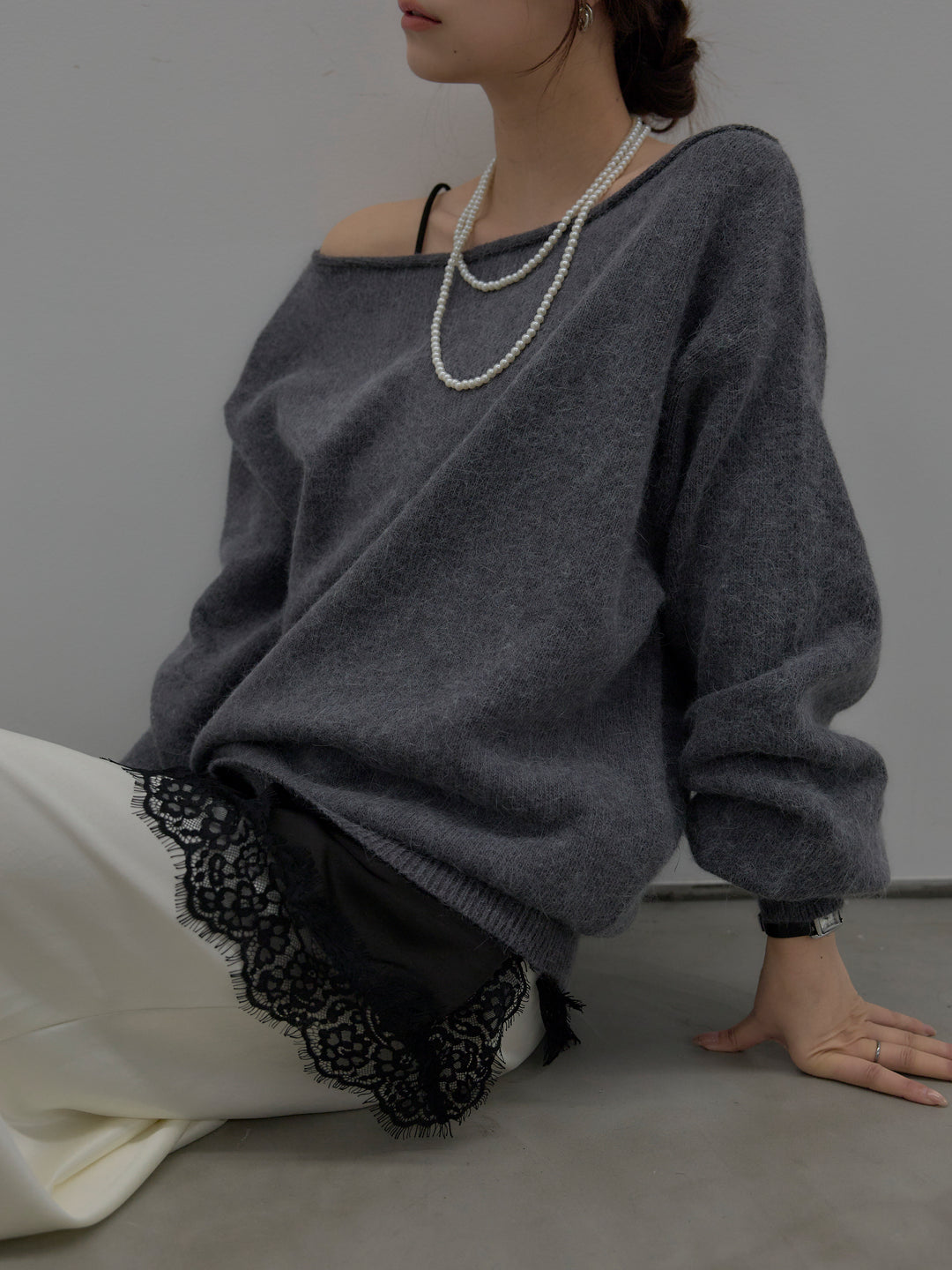 【SET】【premium touch】2wayショルダーニットプルオーバー+ナローAラインサテンスカート(2set)