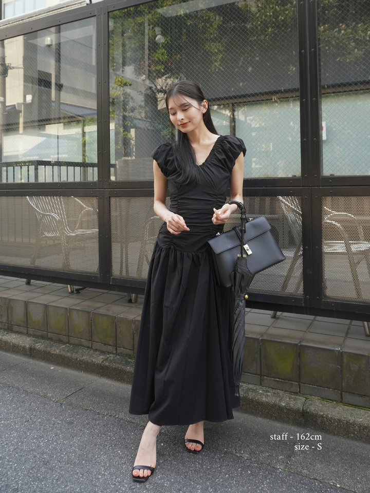 【Essential】Shirring flare puff sleeve one piece