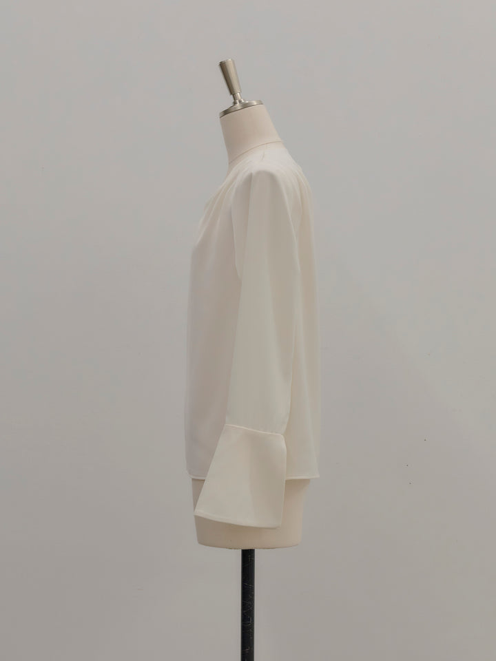 【Essential】2wayタイ付きベルスリーブサテンブラウス