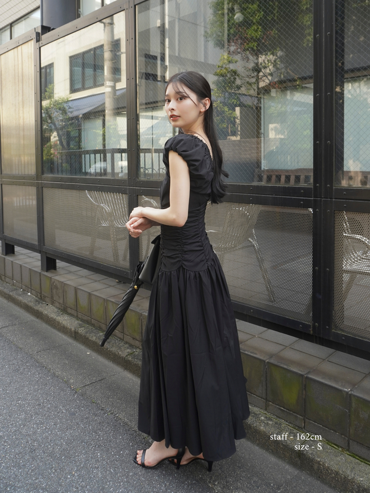 【Essential】Shirring flare puff sleeve one piece