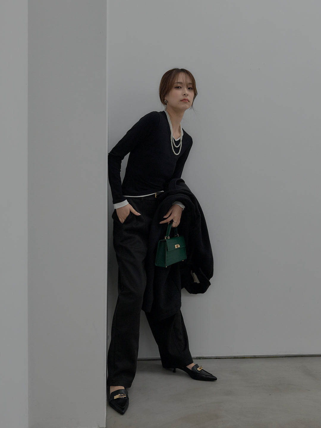 カーブデザインスウェットライクパンツ