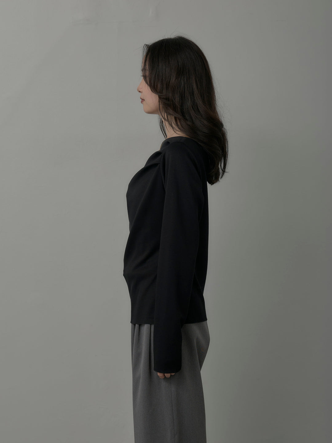 【Essential】2wayショルダードレープカットトップス