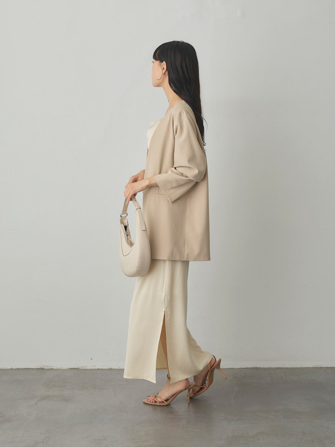 【SET】【Essential】フロントホックノーカラージャケット+【Essential】サテンドレープキャミワンピ(2set)