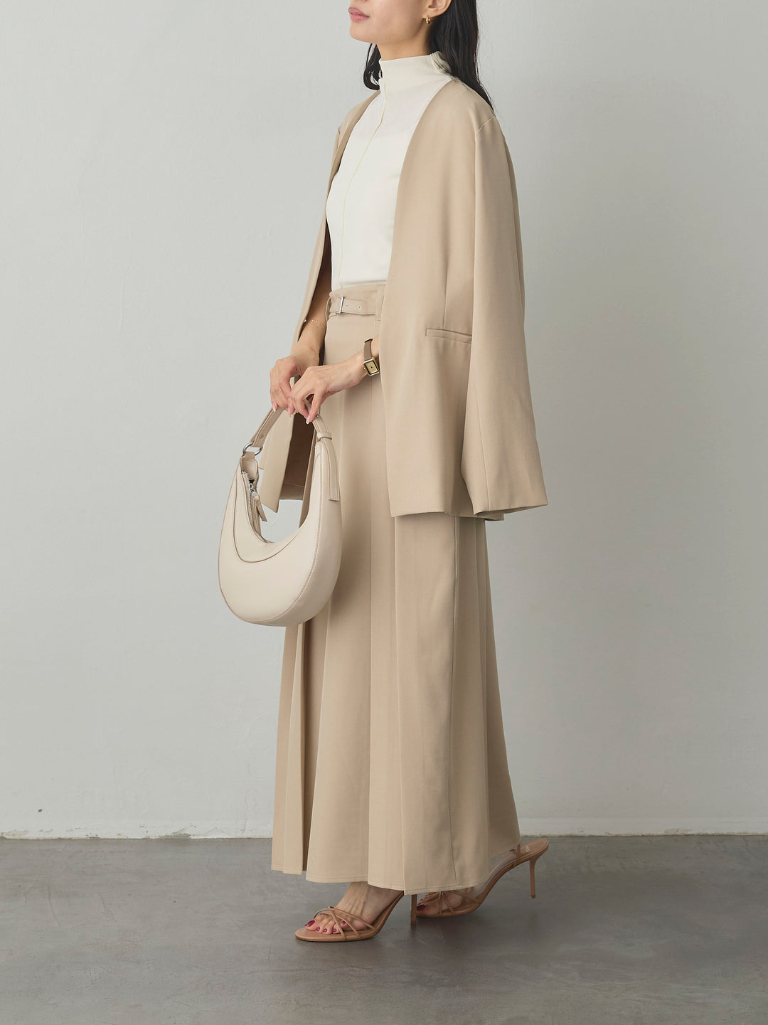 【SET】【Essential】フロントホックノーカラージャケット+【Essential】ベルト付きサイドタックスカート(2set)