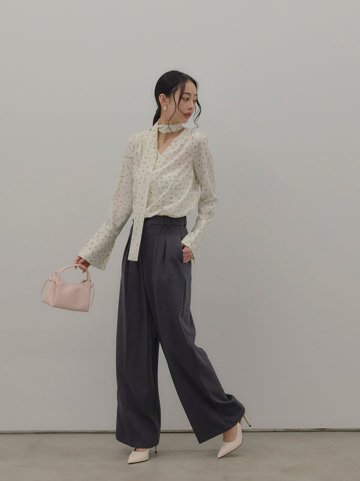 【Essential】2wayタイ付きベルスリーブサテンブラウス