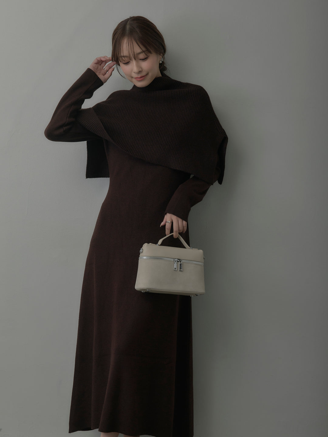 ケープ付きリブニットロングワンピース