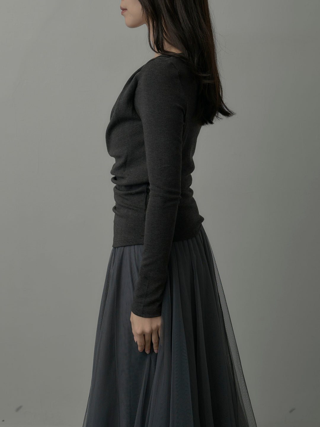 ドレープデザイントップス