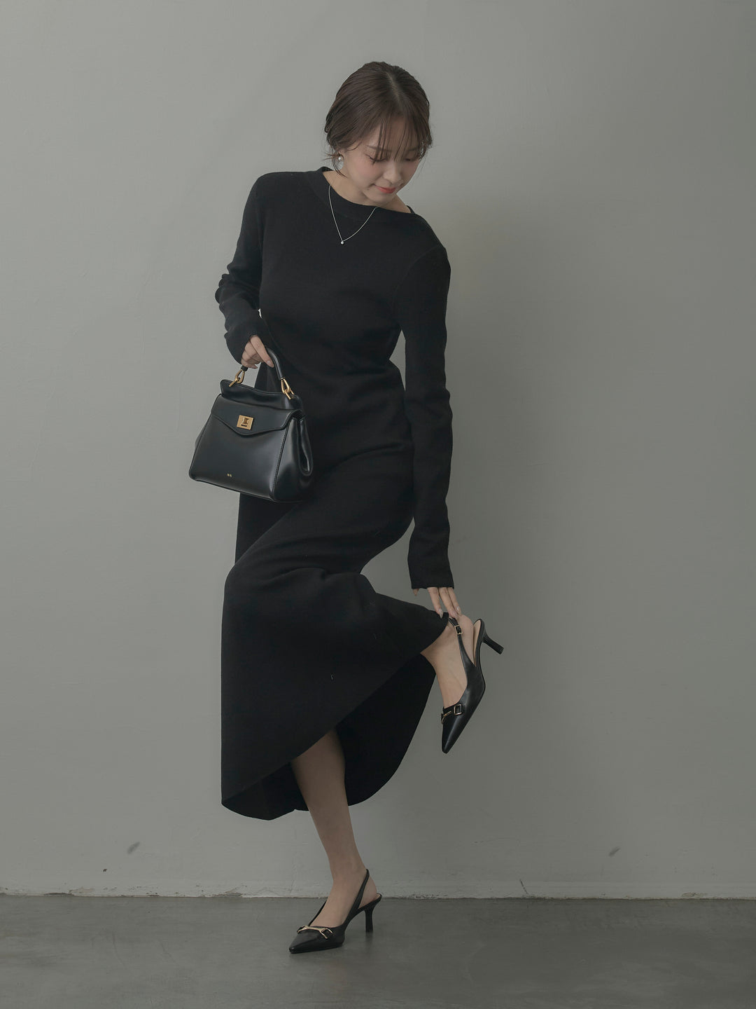 バックリボンニットロングワンピース