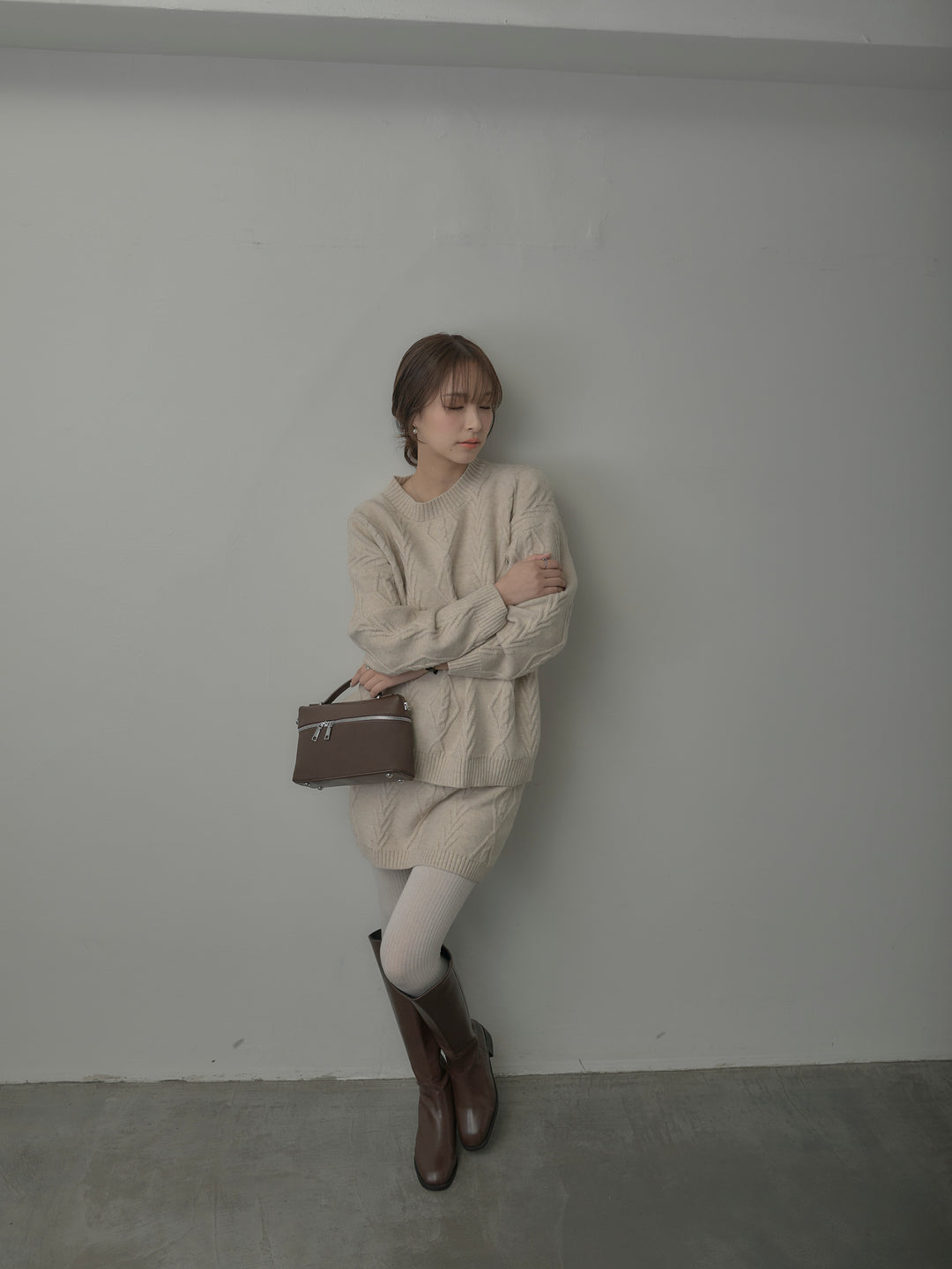 デザイン編みニットトップス&ミニスカート SET UP