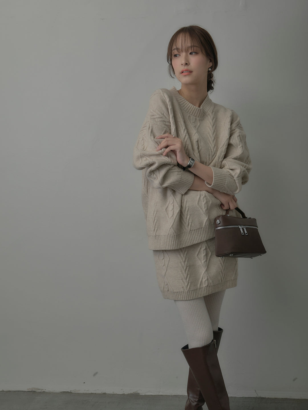 デザイン編みニットトップス&ミニスカート SET UP