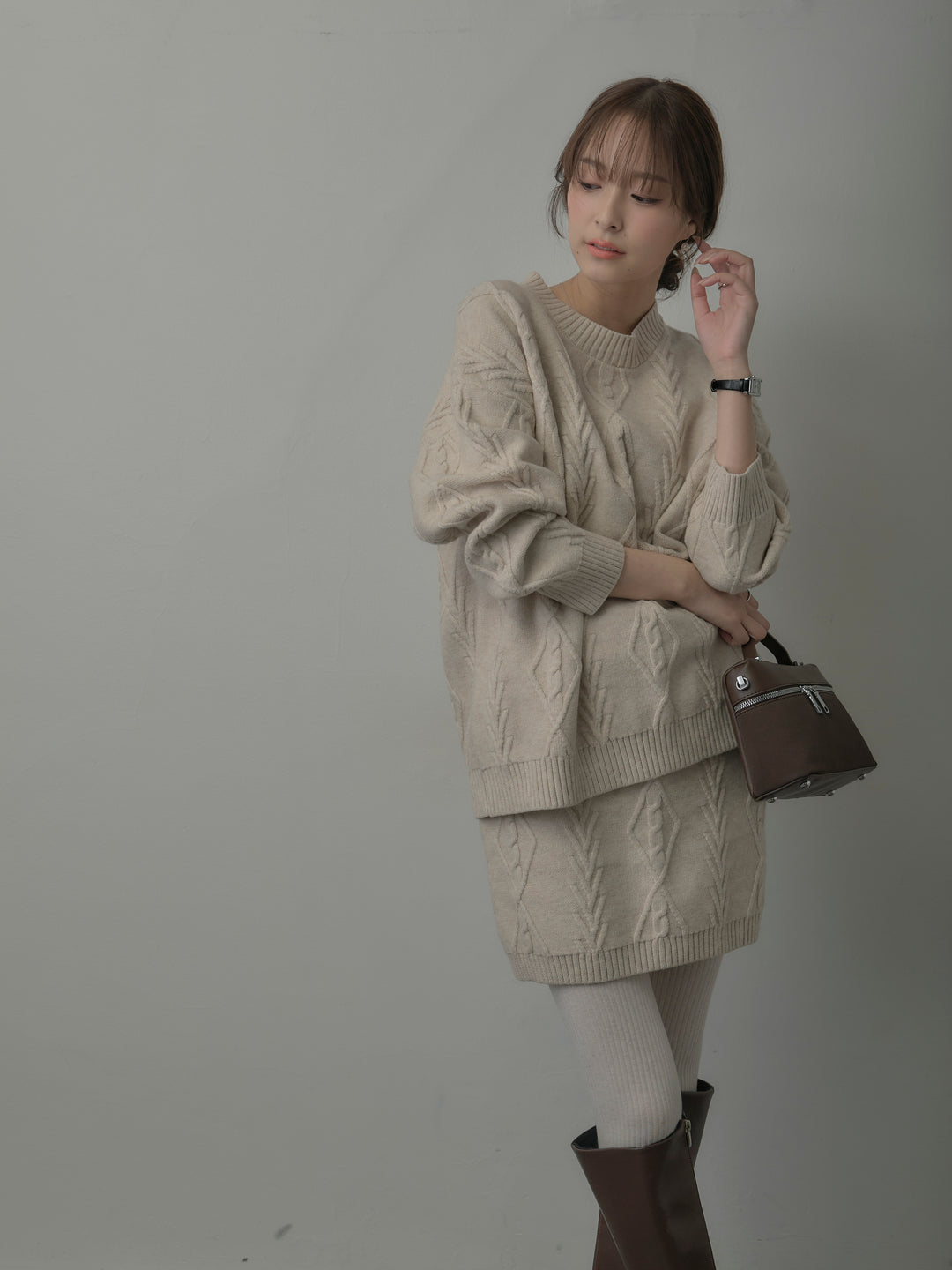 デザイン編みニットトップス&ミニスカート SET UP