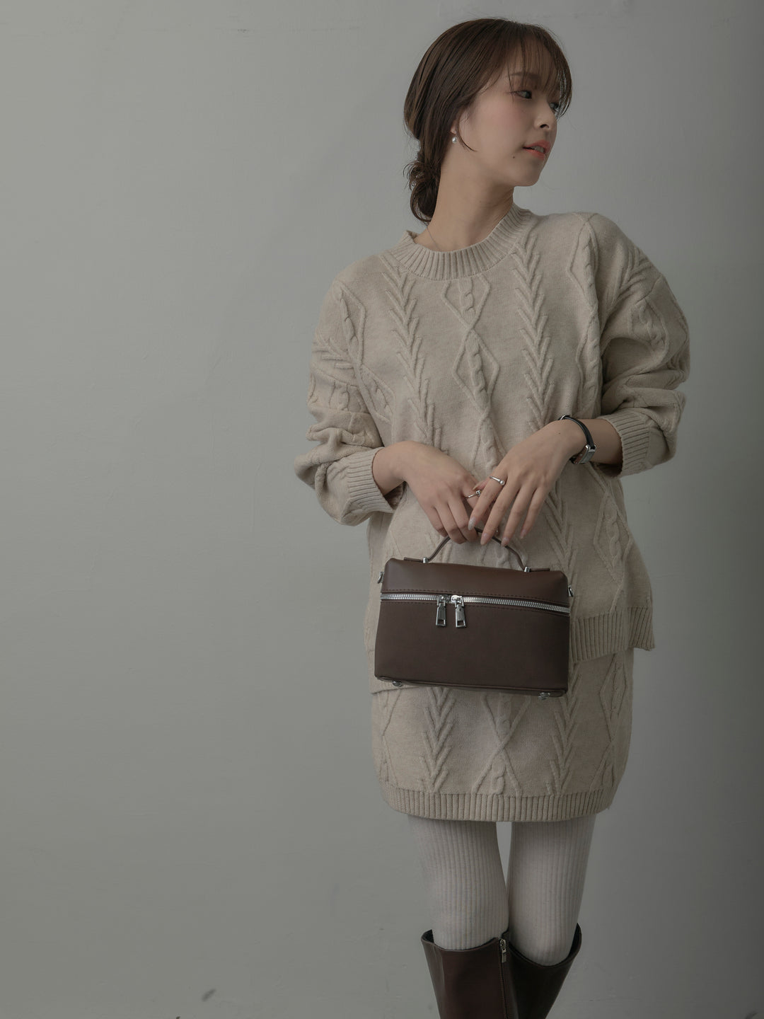 デザイン編みニットトップス&ミニスカート SET UP