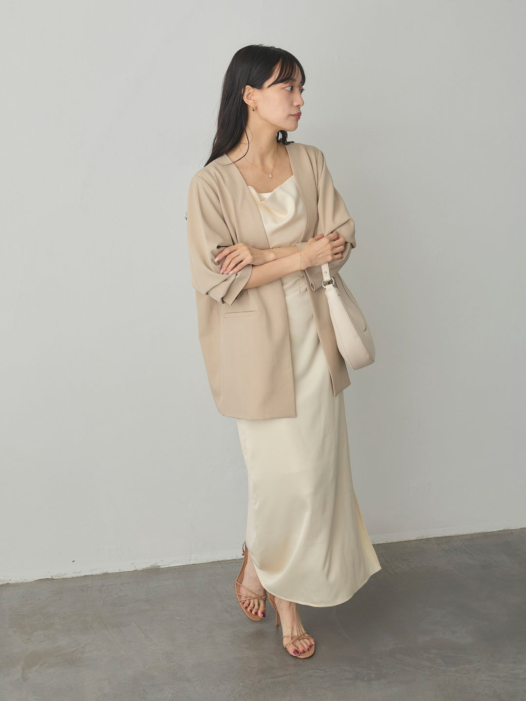 【SET】【Essential】フロントホックノーカラージャケット+【Essential】サテンドレープキャミワンピ(2set)