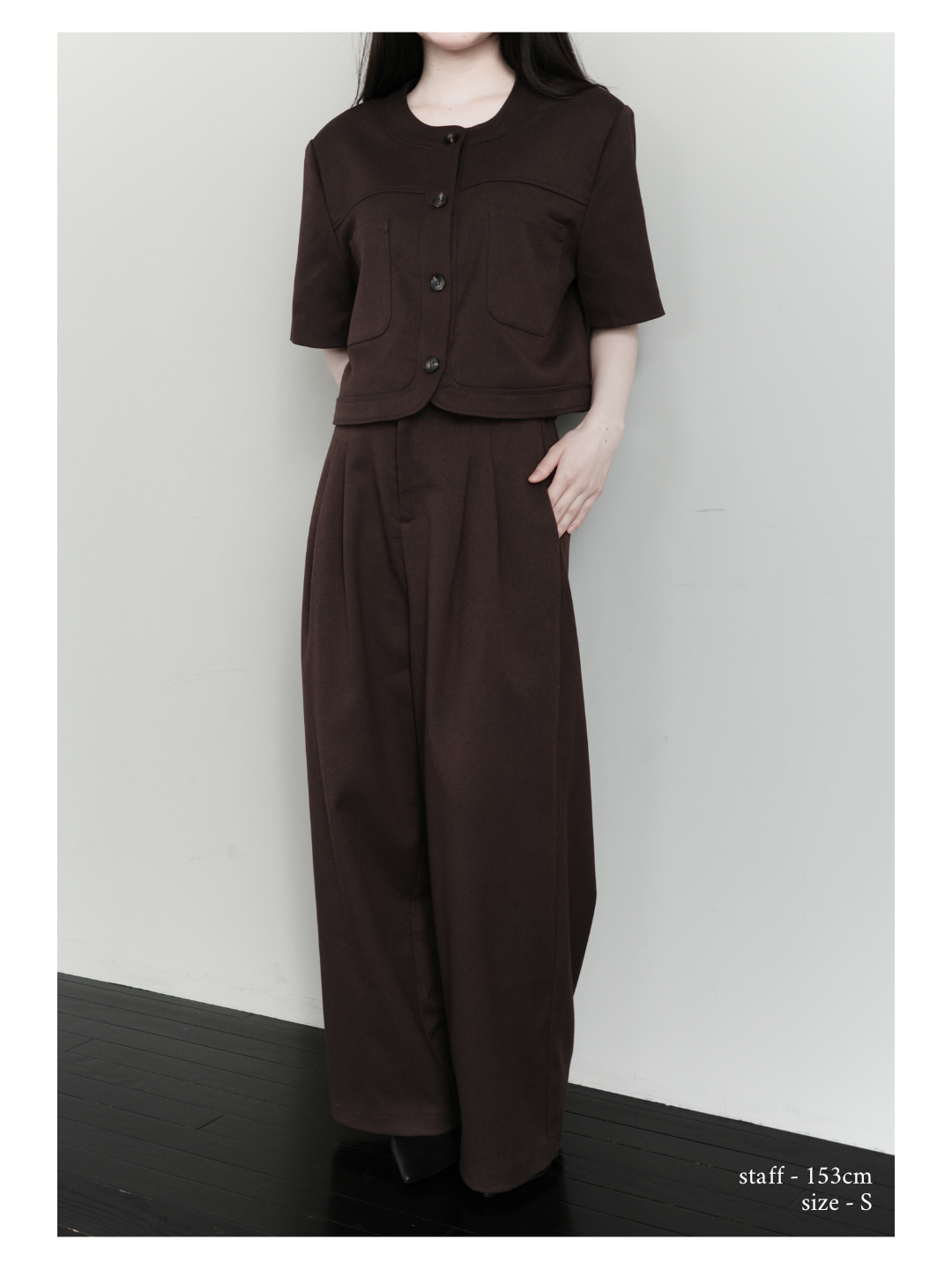 【Essential】ウールタッチダブルポケットショートジャケット & ウールタッチタックストレートパンツ SET UP
