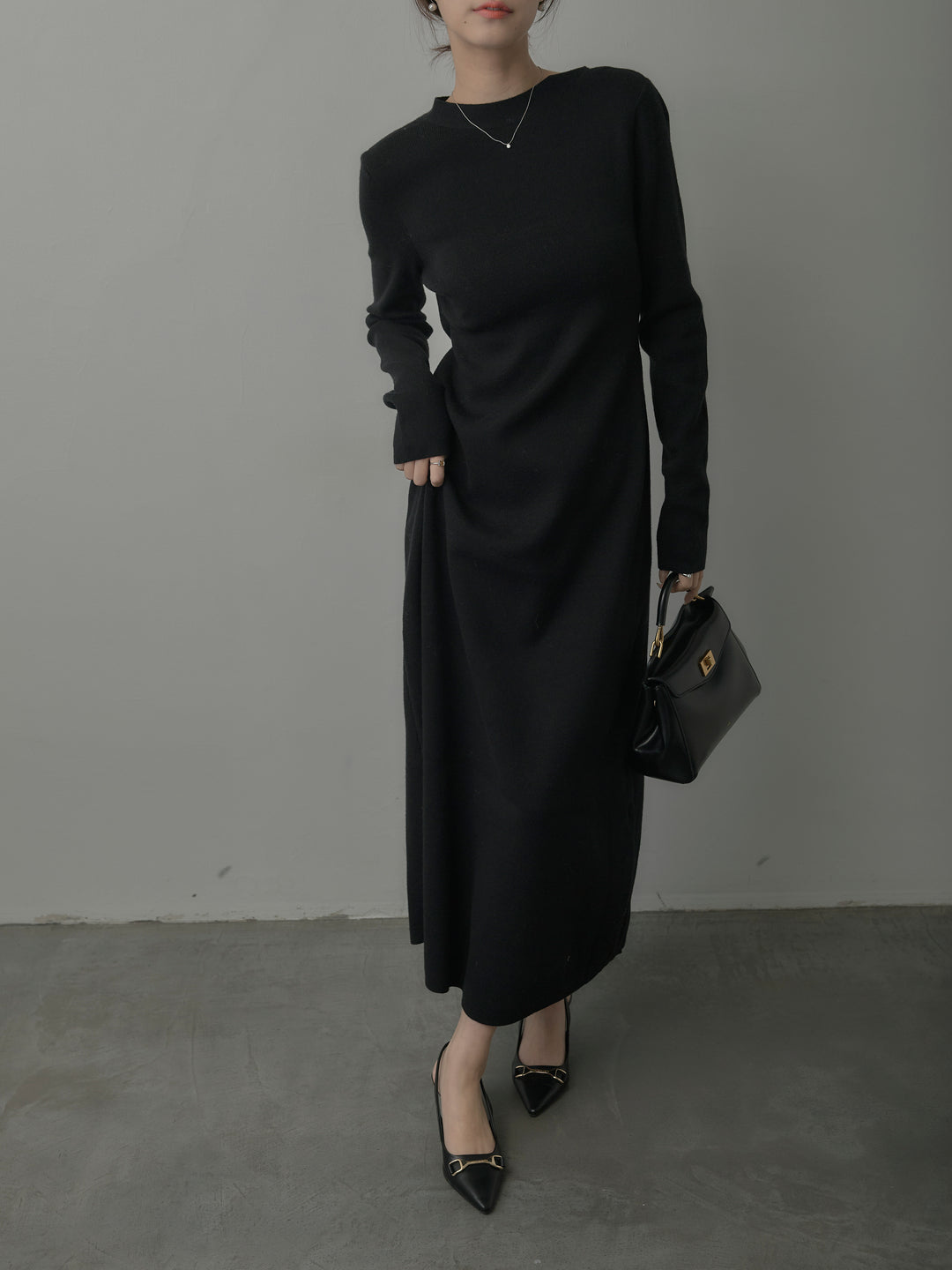 バックリボンニットロングワンピース