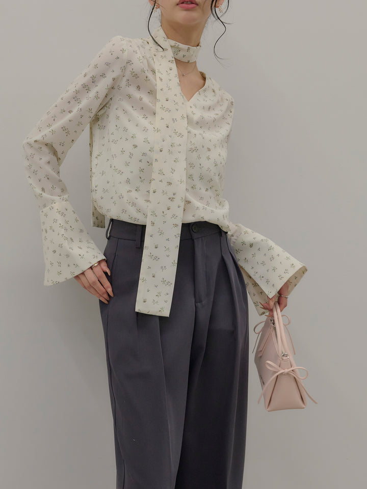 【Essential】2wayタイ付きベルスリーブサテンブラウス