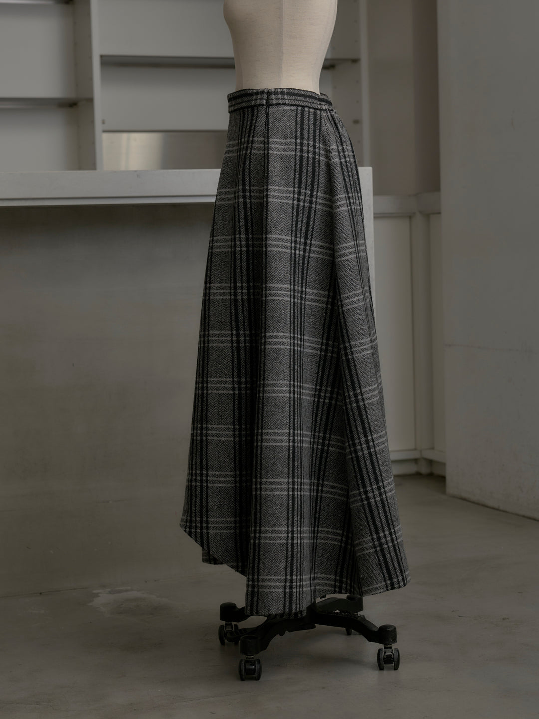 【Essential】クラシカルチェックウールタッチスカート