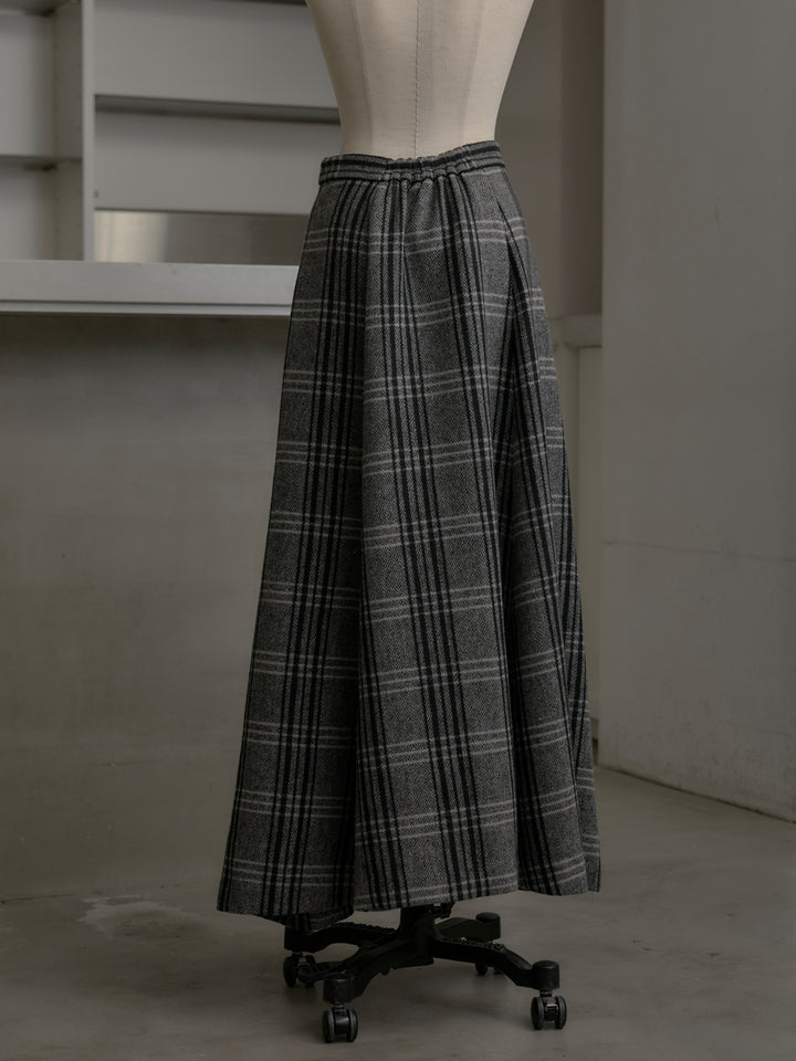 【Essential】クラシカルチェックウールタッチスカート