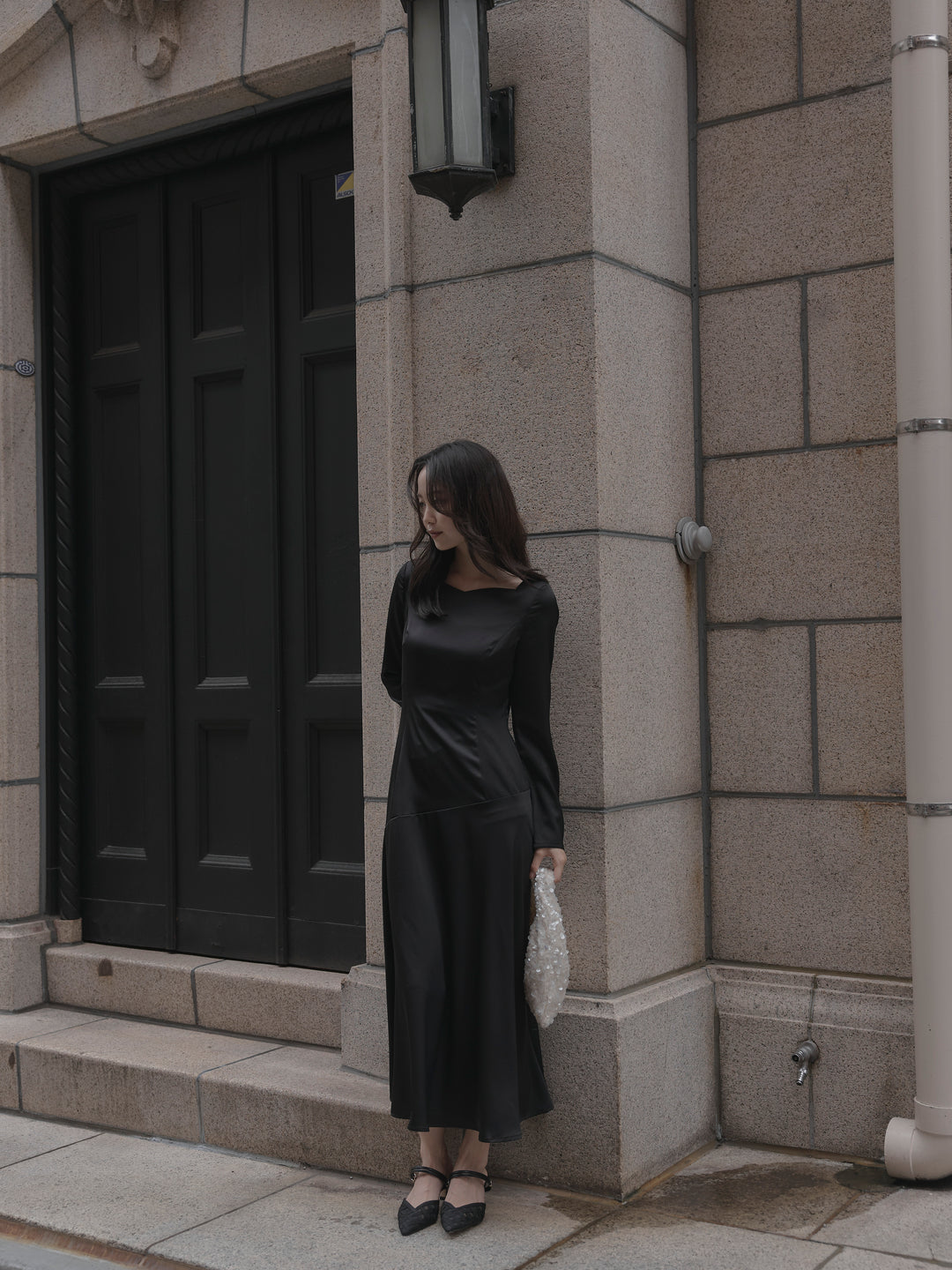 【Essential】ハートネックロングスリーブサテンワンピース