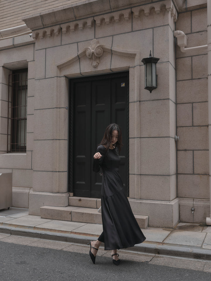 【Essential】ハートネックロングスリーブサテンワンピース