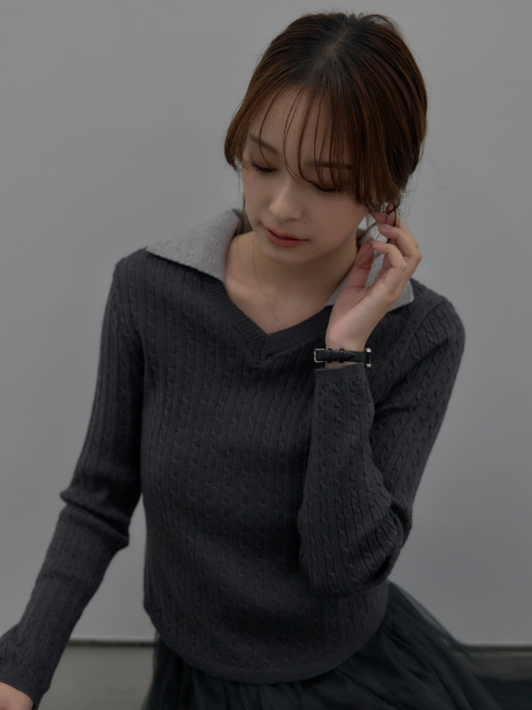 配色Vネックケーブルニットトップス