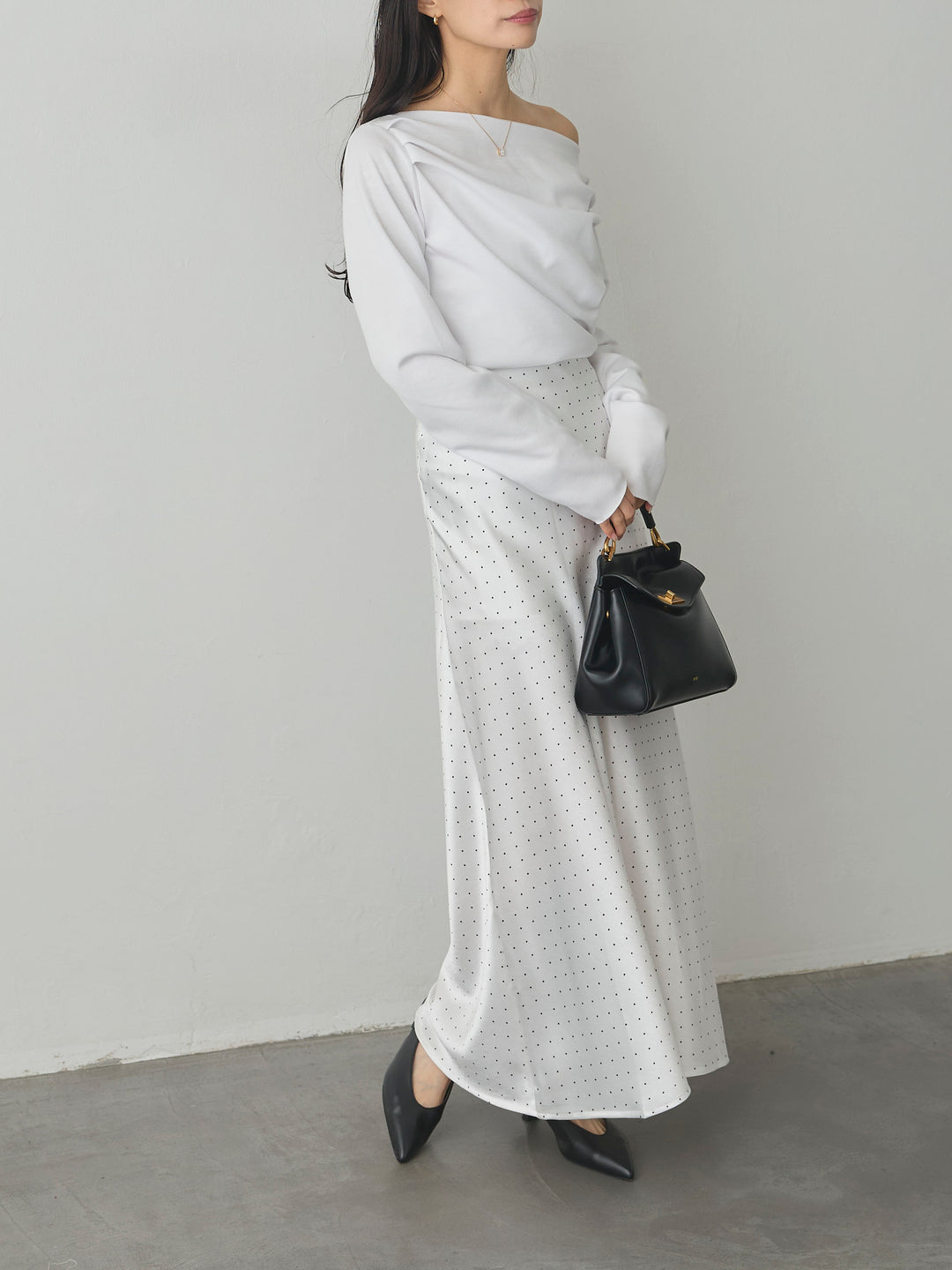 【SET】【Essential】2wayショルダードレープカットトップス+ドットサテンスカート(2set)