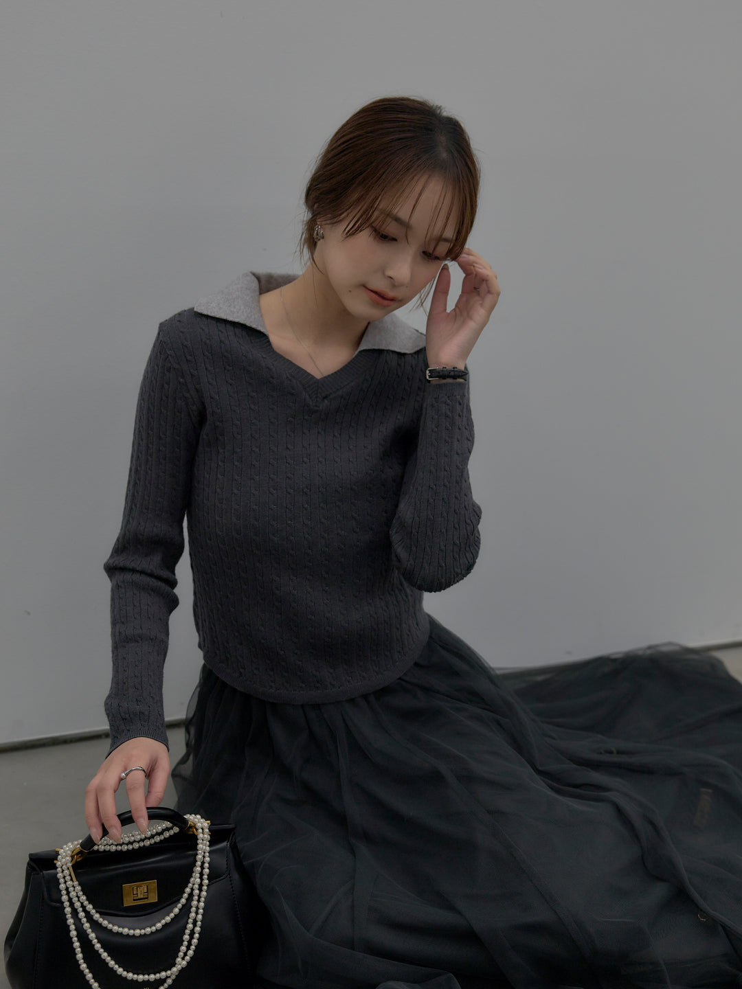 配色Vネックケーブルニットトップス