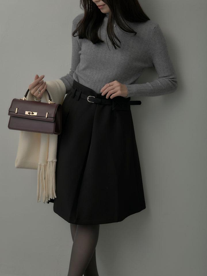 リブニットタートルネック