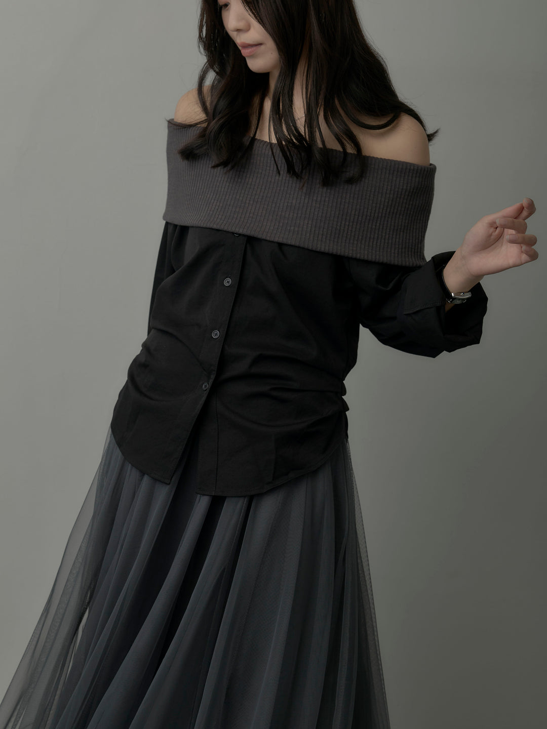 【SET】ニットシャツドッキングオフショルトップス+ボリュームチュールスカート(2set)