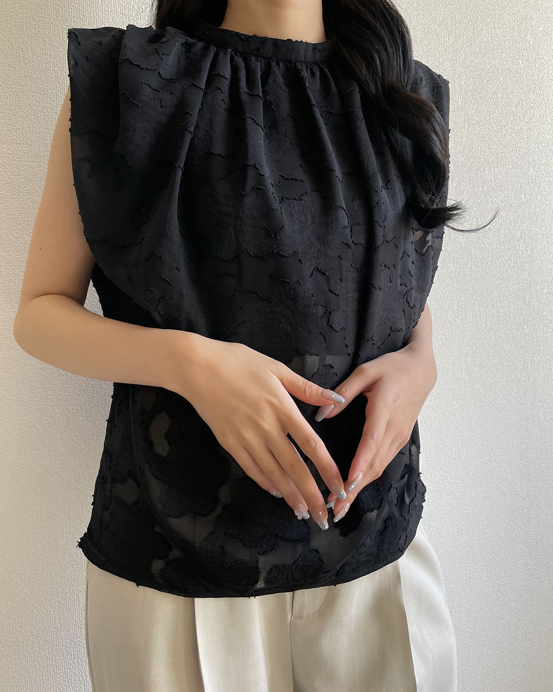 ヤマダヤ　Re.Verofonna　モチーフチュールスリーブブラウス　フラワー ヤマダヤ Re.Verofonna モチーフチュールスリーブブラウス フラワー