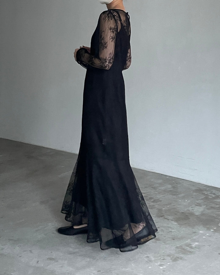 【essential】レディシルエットレースドレス