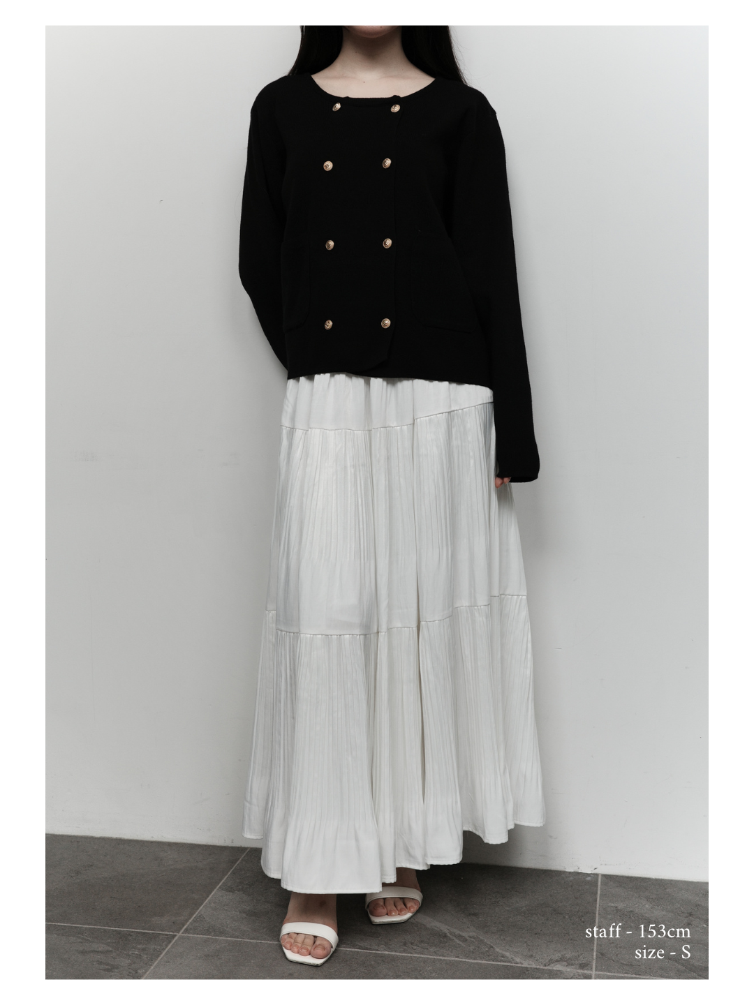 【SET】ダブルゴールドボタンクルーネックニットカーディガン+【Essential】Soft sheen tiered flare skirt(2set)