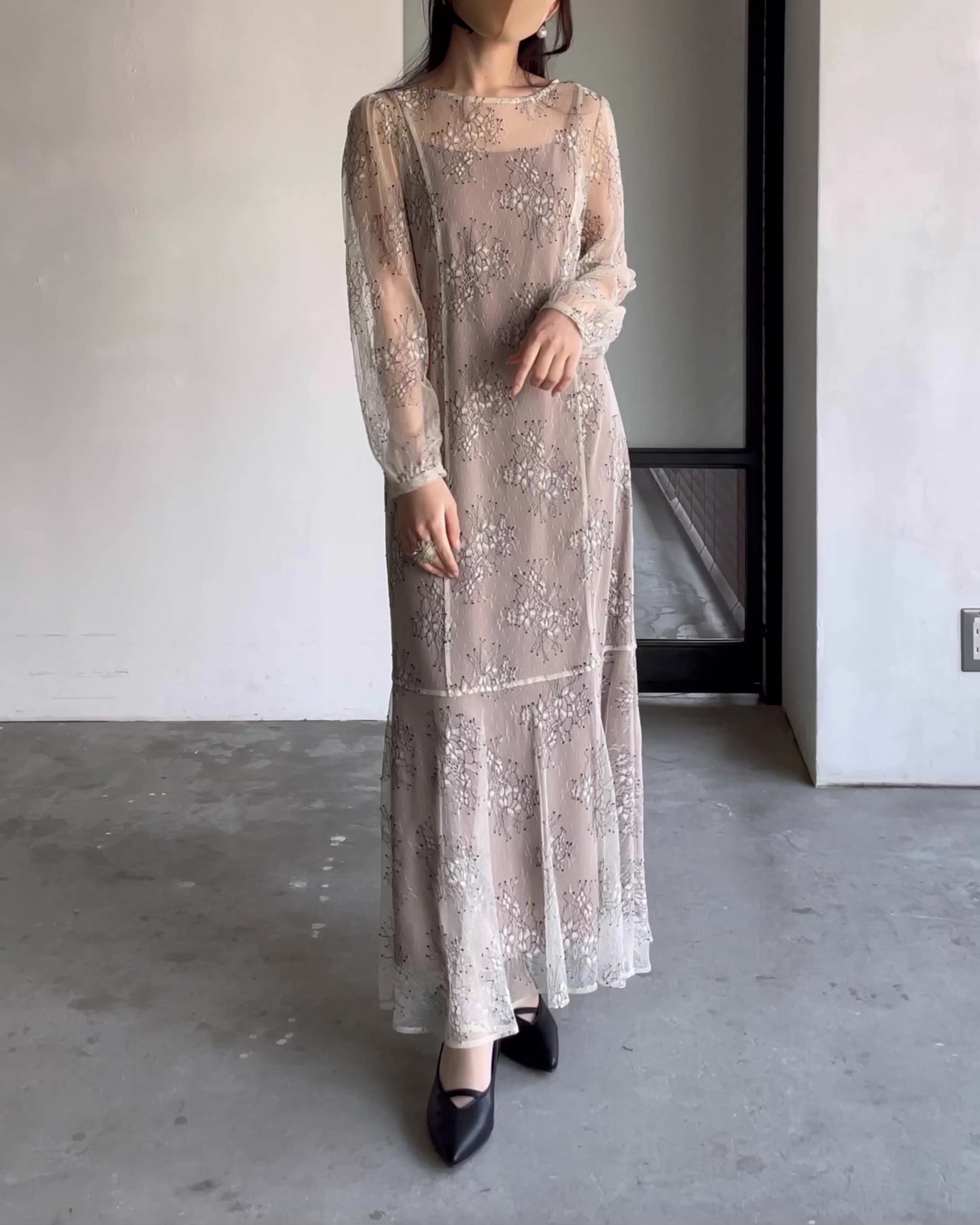 Lady Silhouette Lace Dress – nairo